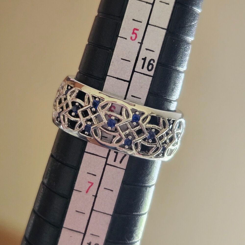 *Sale* Silver tone ring with blue rhinestones Size 6 - Picture 8 of 8
